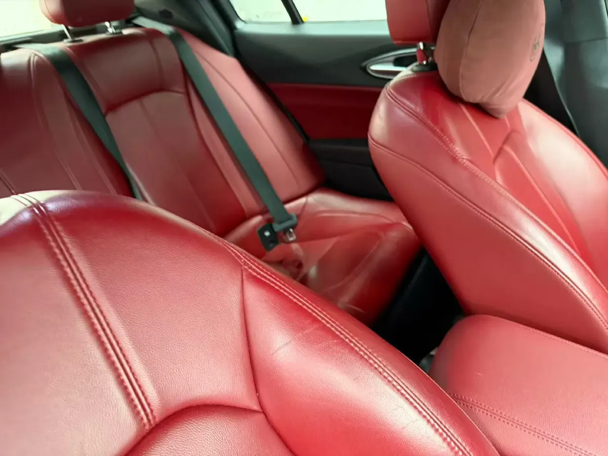 2017 Toyota Highlander 2.0T 220HP L4 6AT,autocango,china used car exporter,china ev exporter,chinese used car exporter,chinese used ev exporter