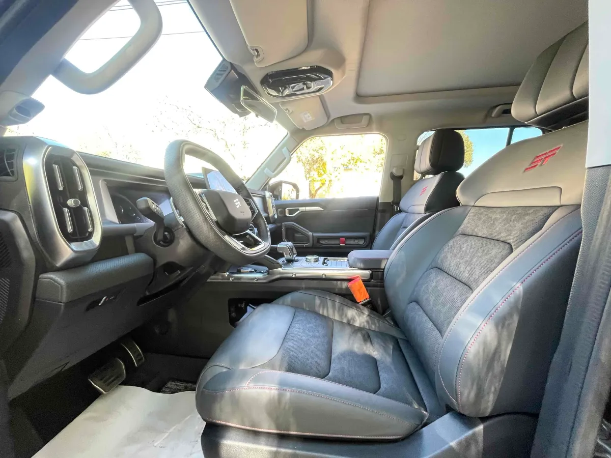 2023 Jetour Traveller 2.0T 254HP L4 7DCT,autocango,china used car exporter,china ev exporter,chinese used car exporter,chinese used ev exporter