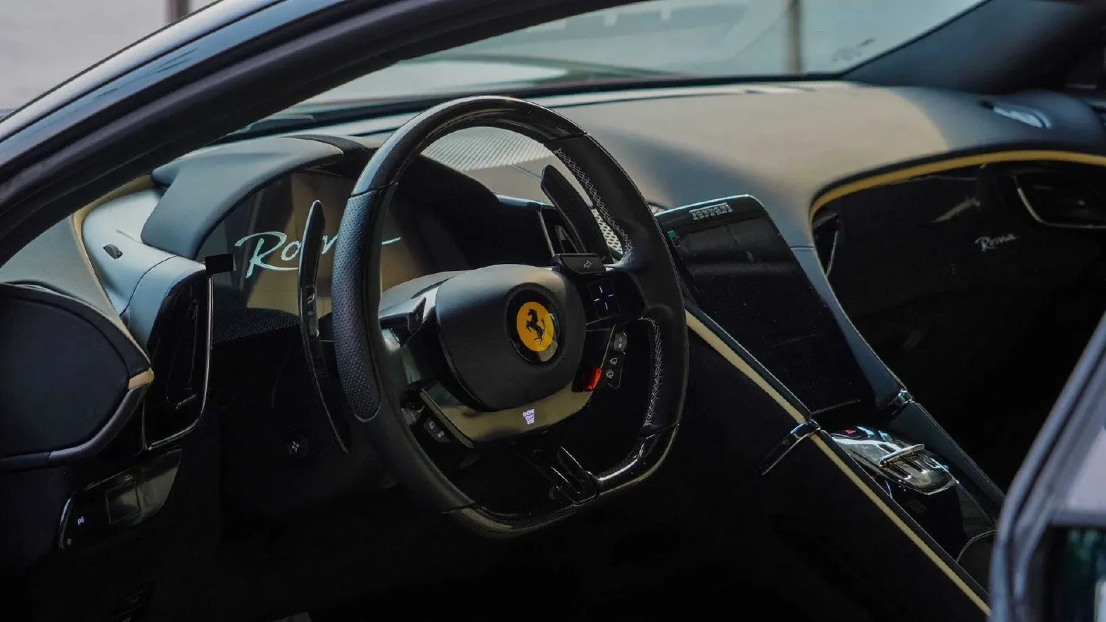 2020 Ferrari Roma 3.9T 620HP V8 8DCT,autocango,china used car exporter,china ev exporter,chinese used car exporter,chinese used ev exporter