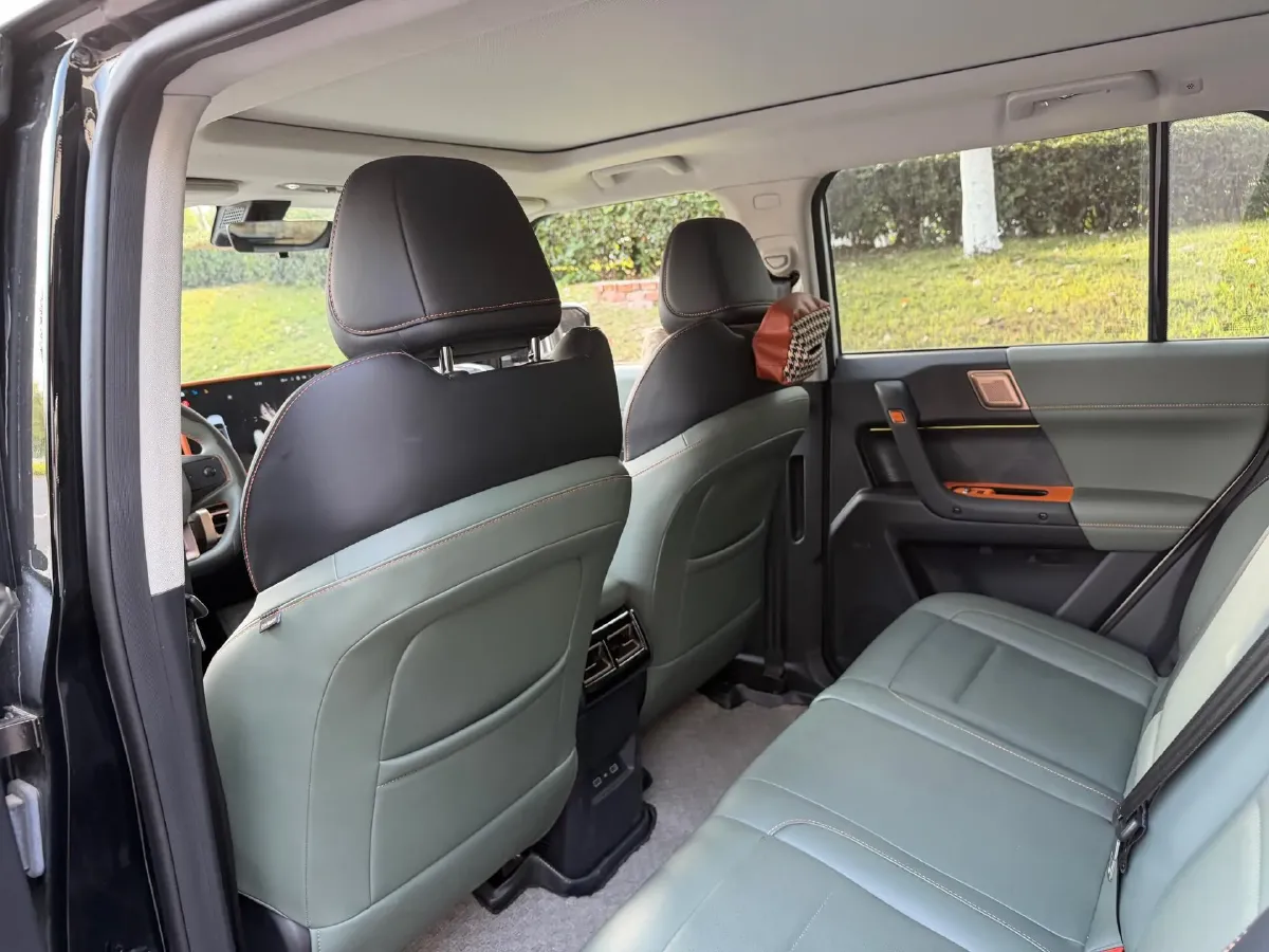 2024 JMC DaDao 2.3T 245HP L4 8AT,autocango,china used car exporter,china ev exporter,chinese used car exporter,chinese used ev exporter