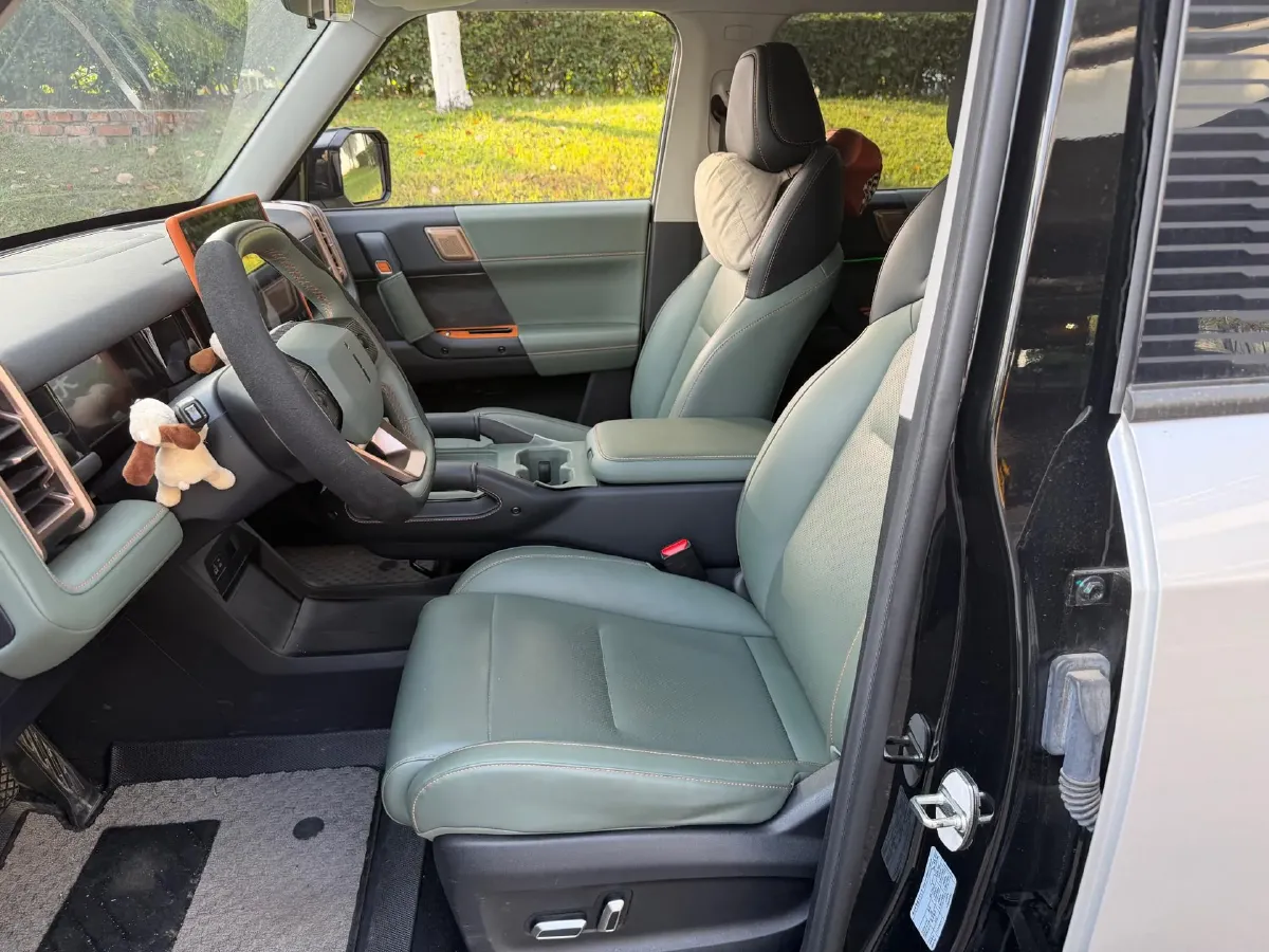 2024 JMC DaDao 2.3T 245HP L4 8AT,autocango,china used car exporter,china ev exporter,chinese used car exporter,chinese used ev exporter