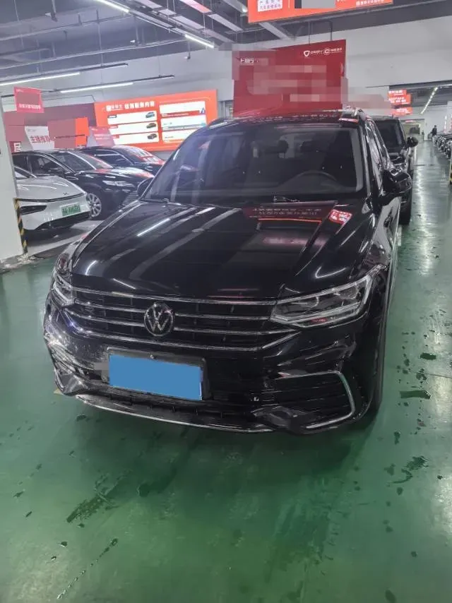 2024 Volkswagen Tiguan L 2.0T 186HP L4 7DCT,autocango,china used car exporter,china ev exporter,chinese used car exporter,chinese used ev exporter