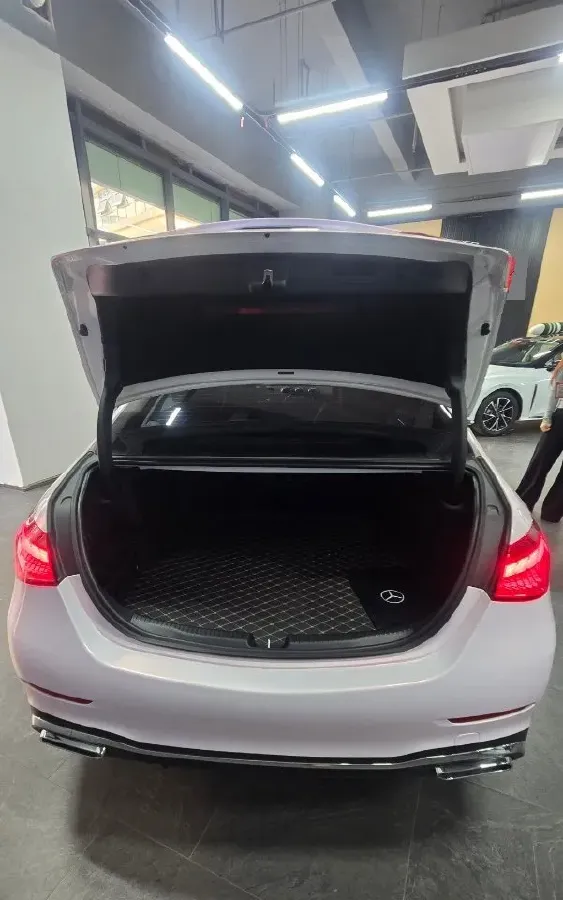 2025 Mercedes-Benz C Class 1.5T 204HP L4 9AT,autocango,china used car exporter,china ev exporter,chinese used car exporter,chinese used ev exporter