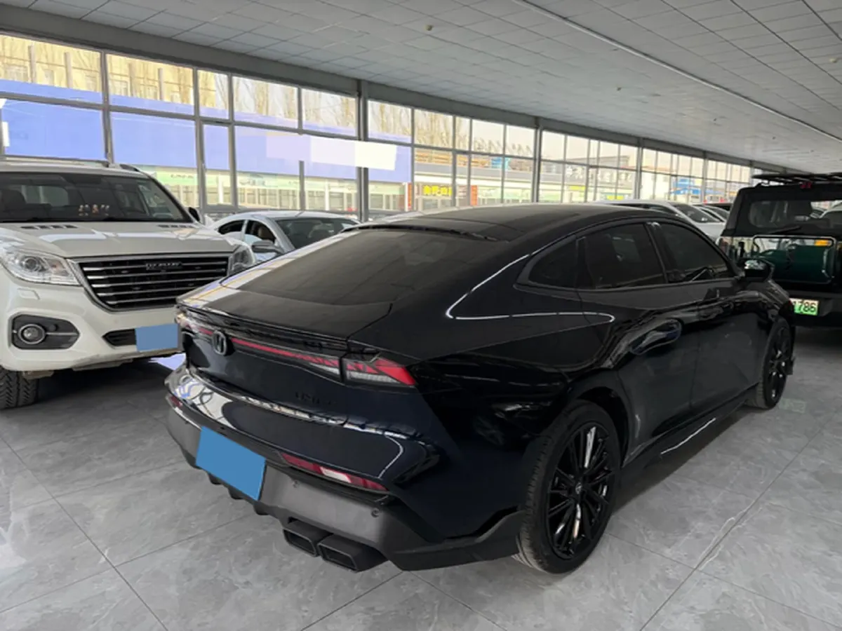 2025 ChangAn UNI-V 1.5T 192HP L4 7DCT,autocango,china used car exporter,china ev exporter,chinese used car exporter,chinese used ev exporter