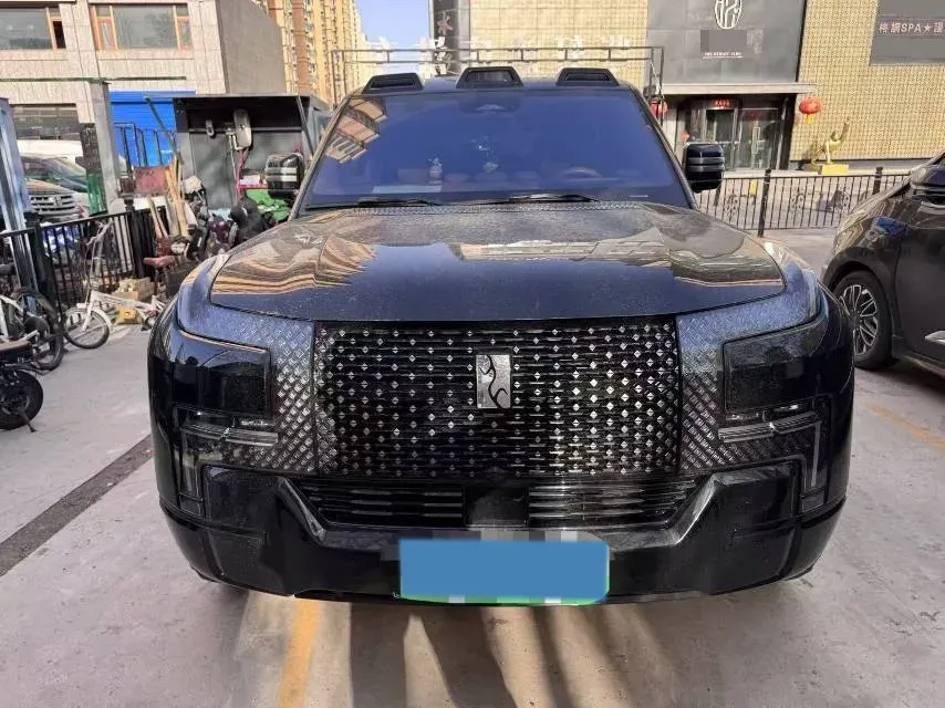 2023 YangWang U8 2.0T 272HP L4 REEV 49.05KWH,autocango,china used car exporter,china ev exporter,chinese used car exporter,chinese used ev exporter