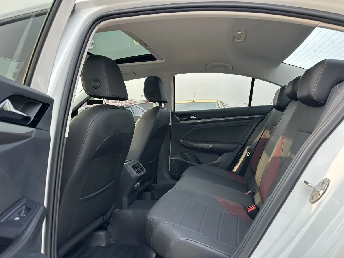 2021 Volkswagen Bora 1.5L 113HP L4 6AT,autocango,china used car exporter,china ev exporter,chinese used car exporter,chinese used ev exporter