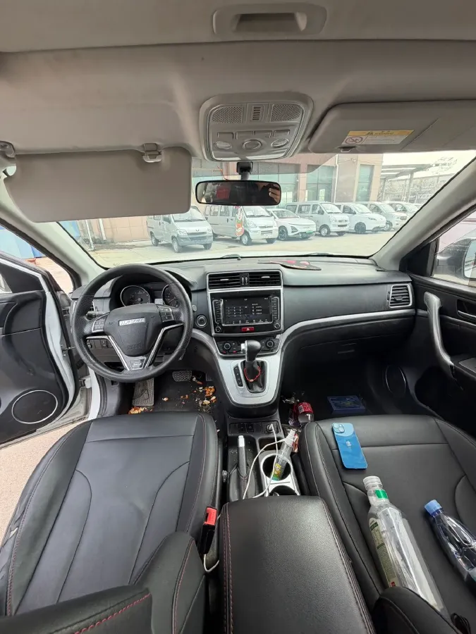 2019 Haval M6 1.5T 150HP L4 7DCT,autocango,china used car exporter,china ev exporter,chinese used car exporter,chinese used ev exporter