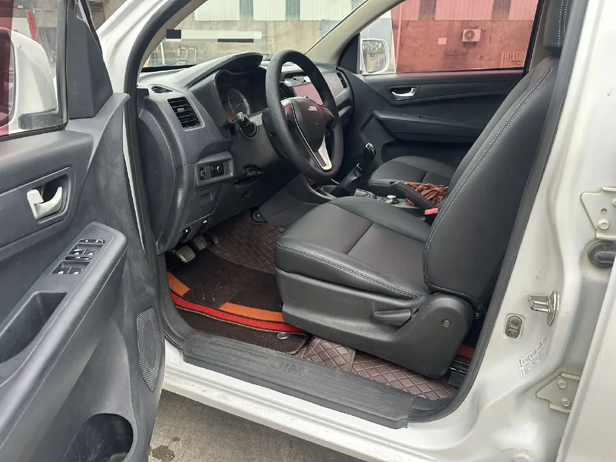 2018 Isuzu Jim 2.8T 116HP L4 5MT,autocango,china used car exporter,china ev exporter,chinese used car exporter,chinese used ev exporter