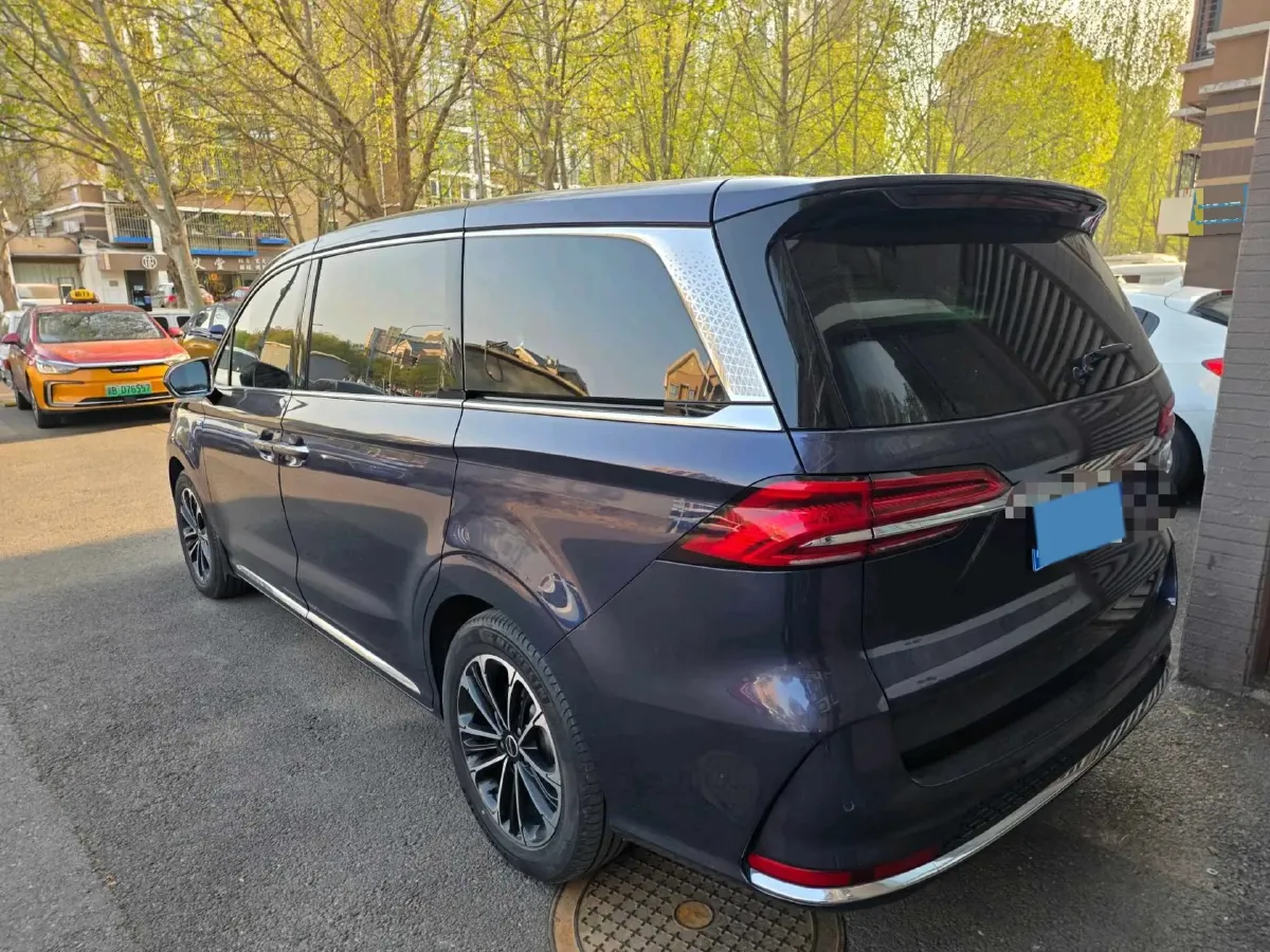 2021 Roewe iMAX8 2.0T 234HP L4 8AT,autocango,china used car exporter,china ev exporter,chinese used car exporter,chinese used ev exporter