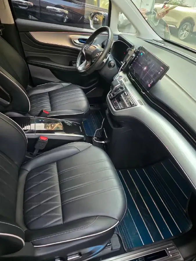 2021 Roewe iMAX8 2.0T 234HP L4 8AT,autocango,china used car exporter,china ev exporter,chinese used car exporter,chinese used ev exporter