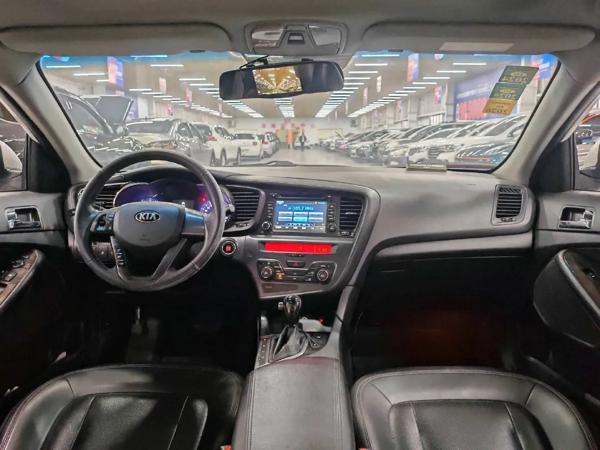 2012 Kia K5 2.0L 162HP L4 6AT,autocango,china used car exporter,china ev exporter,chinese used car exporter,chinese used ev exporter