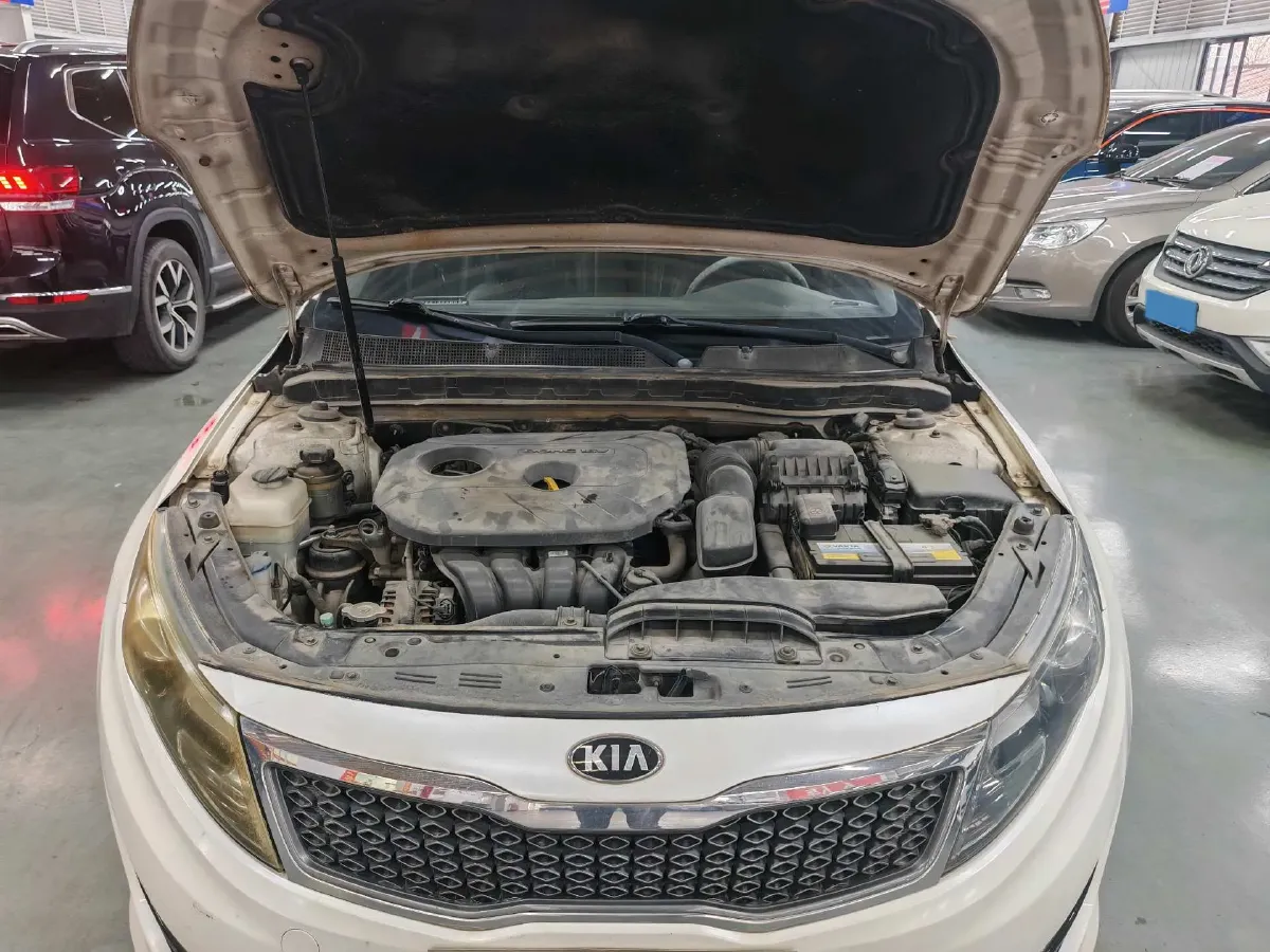 2012 Kia K5 2.0L 162HP L4 6AT,autocango,china used car exporter,china ev exporter,chinese used car exporter,chinese used ev exporter