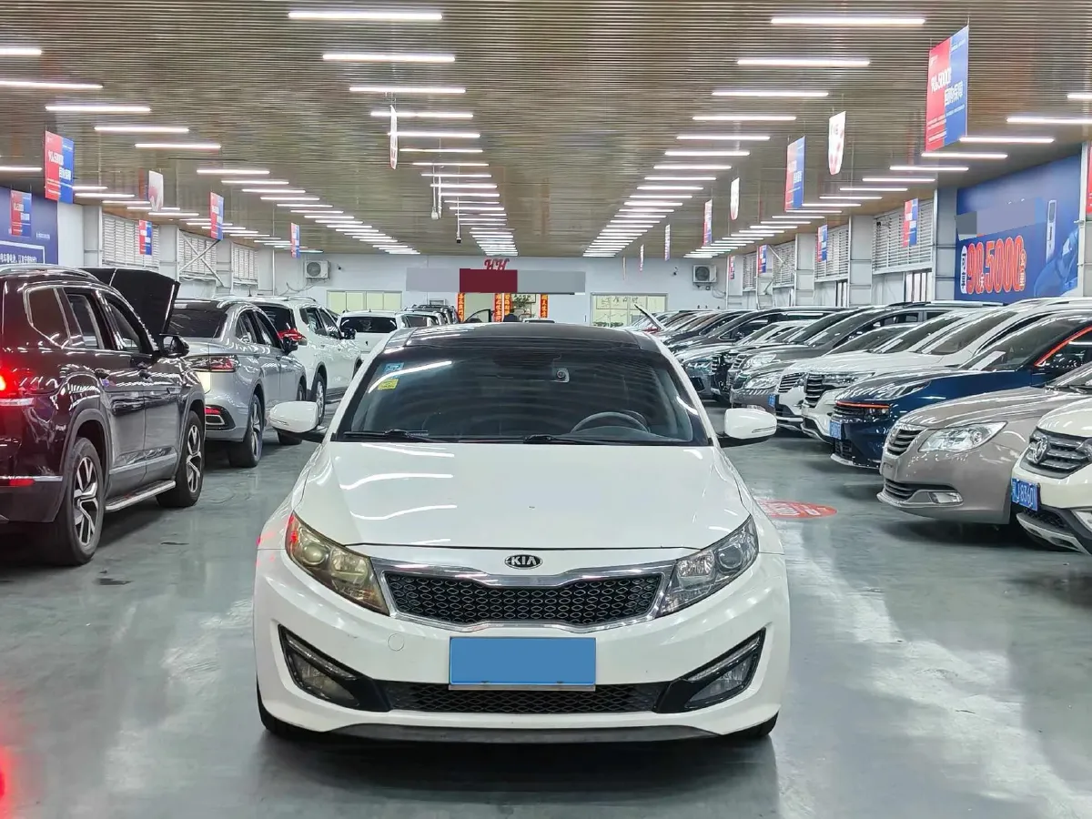 2012 Kia K5 2.0L 162HP L4 6AT,autocango,china used car exporter,china ev exporter,chinese used car exporter,chinese used ev exporter