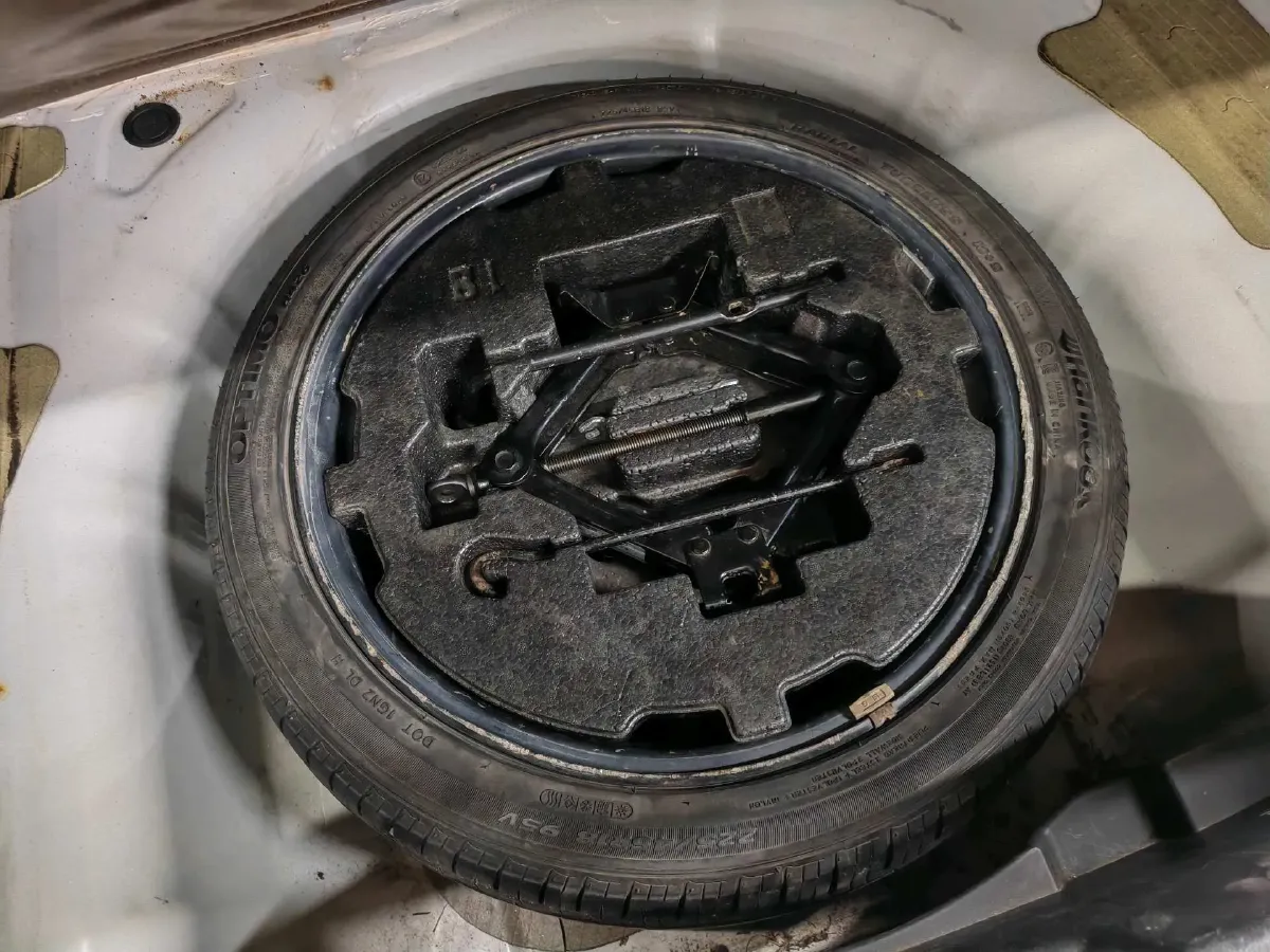 2012 Kia K5 2.0L 162HP L4 6AT,autocango,china used car exporter,china ev exporter,chinese used car exporter,chinese used ev exporter