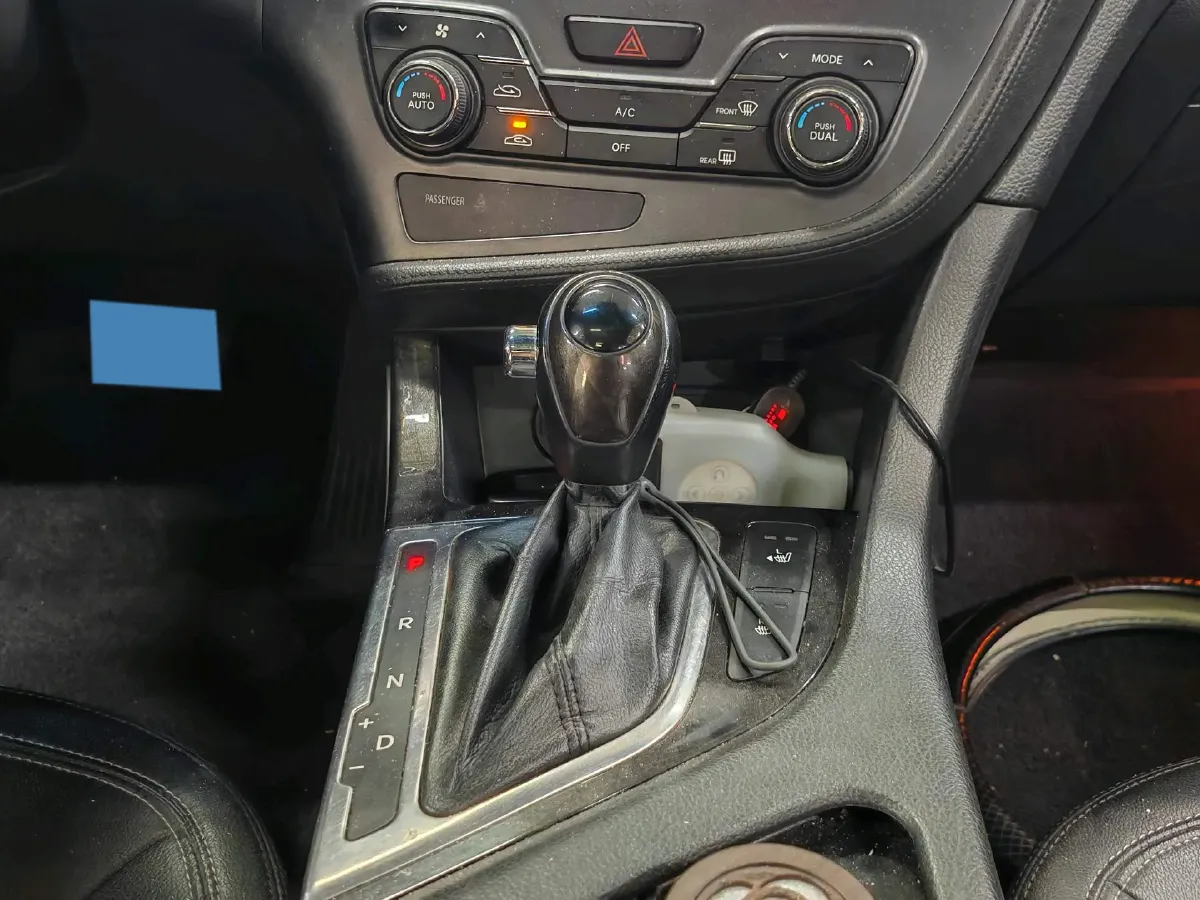 2012 Kia K5 2.0L 162HP L4 6AT,autocango,china used car exporter,china ev exporter,chinese used car exporter,chinese used ev exporter