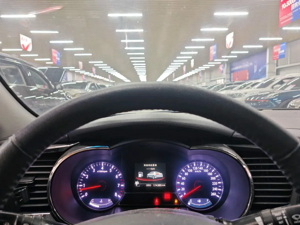 2012 Kia K5 2.0L 162HP L4 6AT,autocango,china used car exporter,china ev exporter,chinese used car exporter,chinese used ev exporter