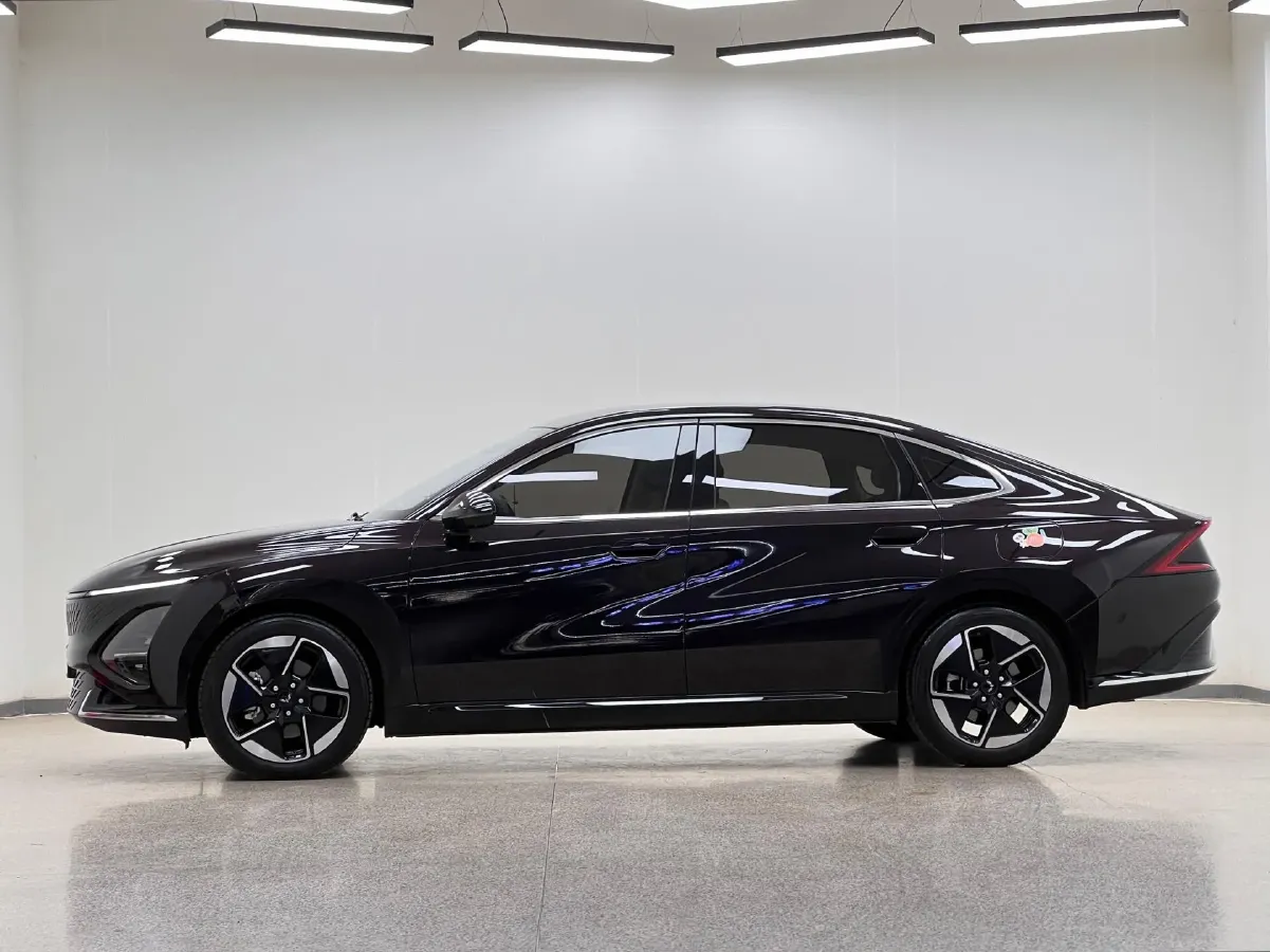 2023 WuLing XingGuang 1.5L 106HP L4 E-CVT PHEV 20.5KWH,autocango,china used car exporter,china ev exporter,chinese used car exporter,chinese used ev exporter