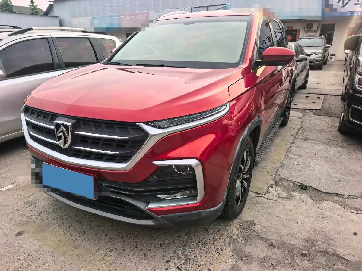 2018 BaoJun 530 1.5T 150HP L4 6DCT,autocango,china used car exporter,china ev exporter,chinese used car exporter,chinese used ev exporter