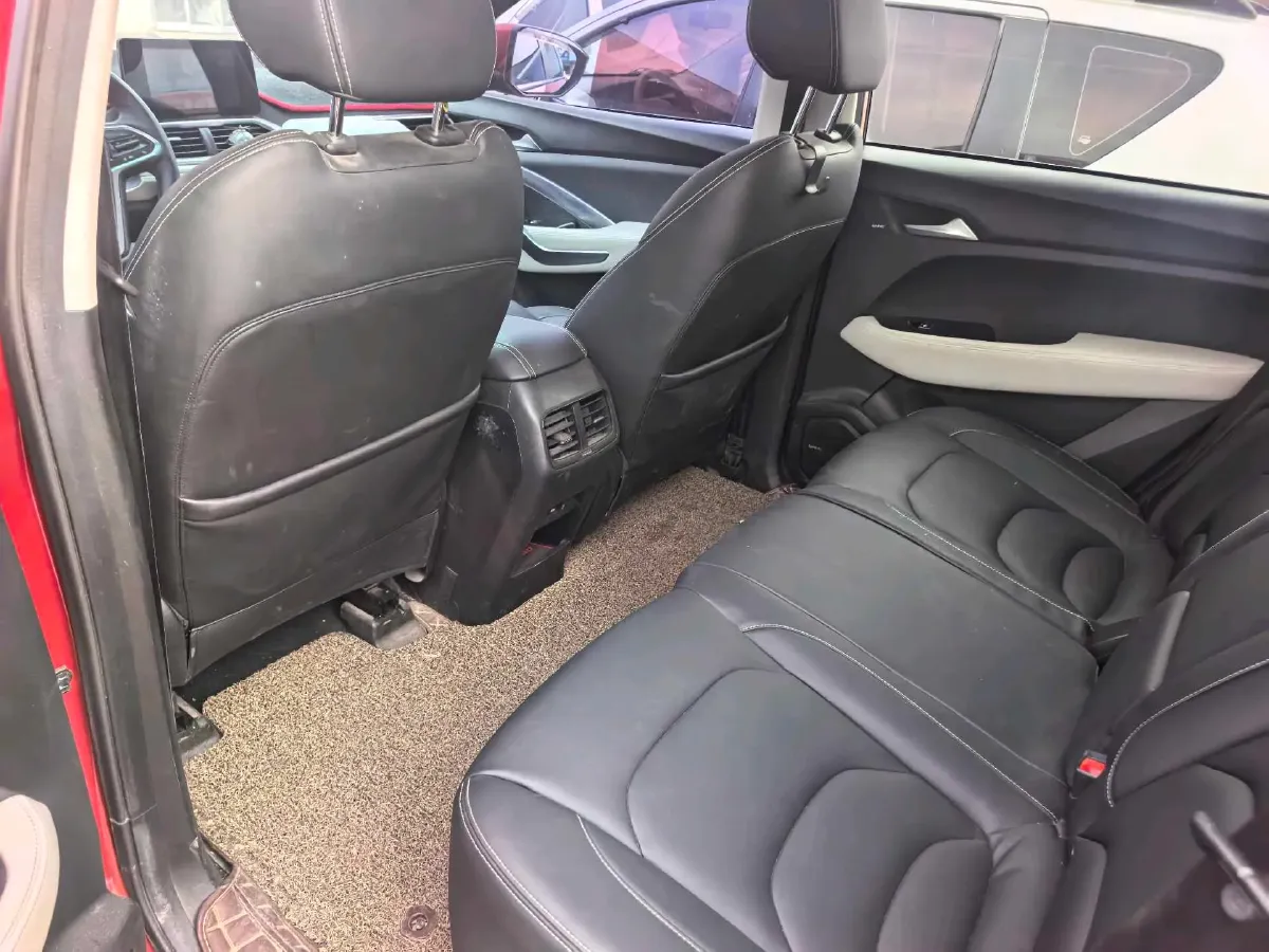 2018 BaoJun 530 1.5T 150HP L4 6DCT,autocango,china used car exporter,china ev exporter,chinese used car exporter,chinese used ev exporter