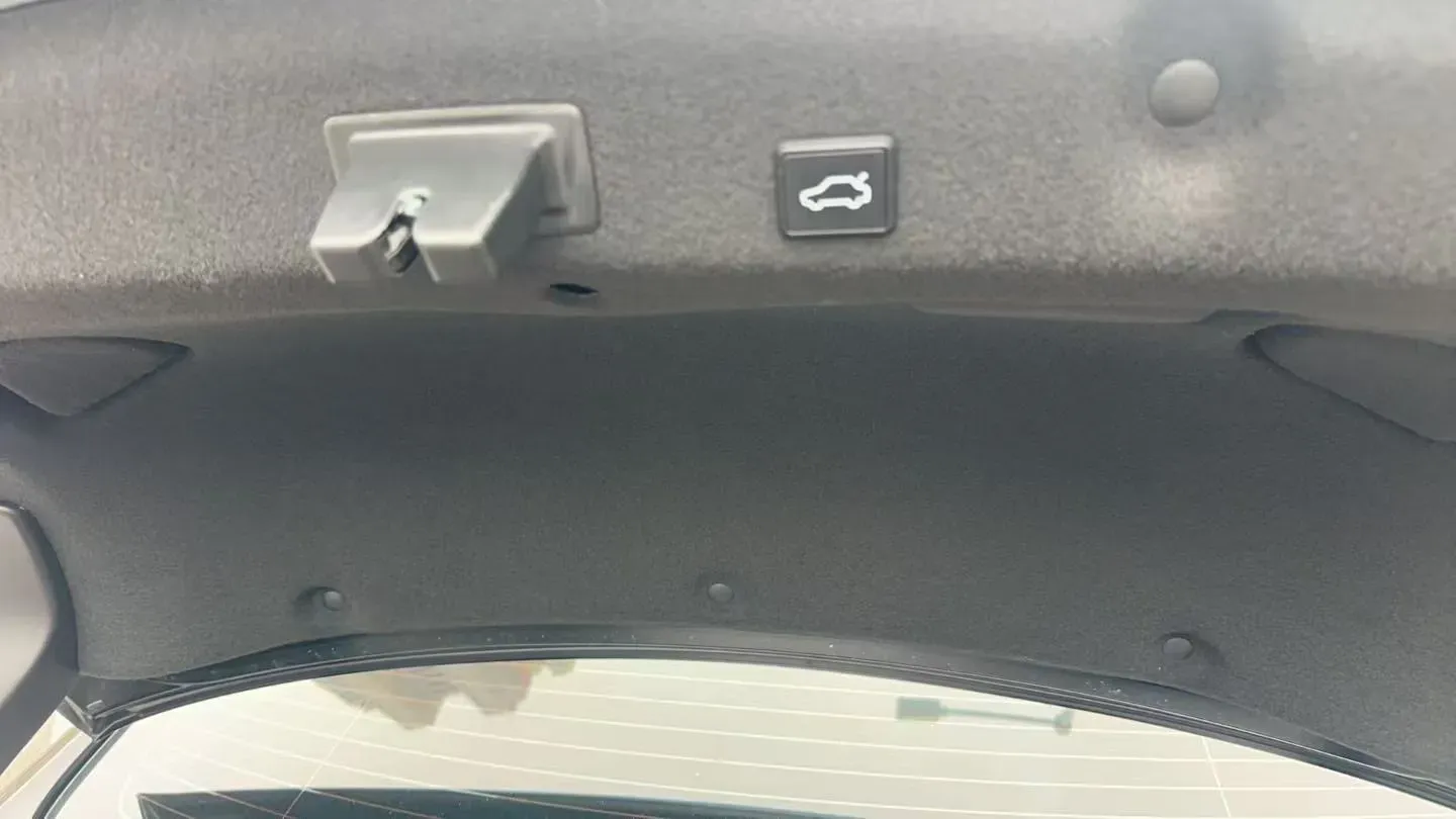 2022 Buick Regal 1.5T 169HP L4 9AT,autocango,china used car exporter,china ev exporter,chinese used car exporter,chinese used ev exporter