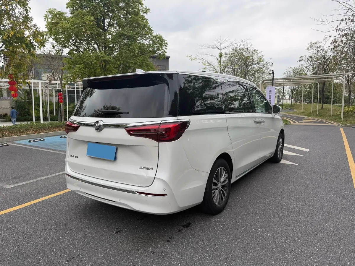 2023 Buick GL8 2.0T 237HP L4 9AT,autocango,china used car exporter,china ev exporter,chinese used car exporter,chinese used ev exporter