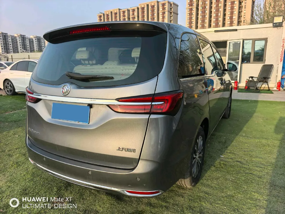 2022 Buick GL8 2.0T 237HP L4 9AT,autocango,china used car exporter,china ev exporter,chinese used car exporter,chinese used ev exporter