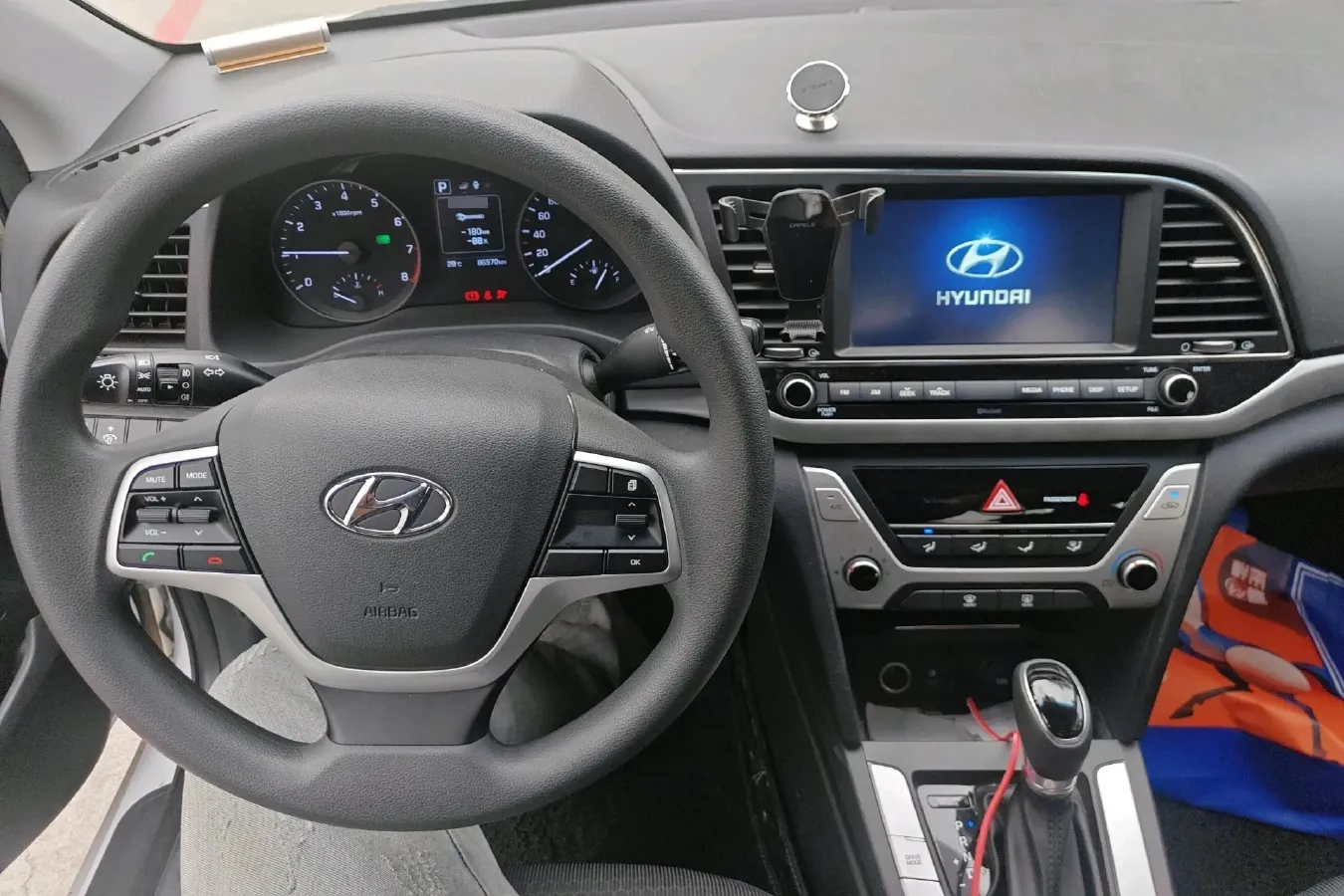 2016 Hyundai Elantra 1.6L 130HP L4 6AT,autocango,china used car exporter,china ev exporter,chinese used car exporter,chinese used ev exporter