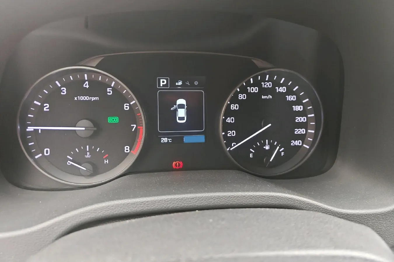 2016 Hyundai Elantra 1.6L 130HP L4 6AT,autocango,china used car exporter,china ev exporter,chinese used car exporter,chinese used ev exporter