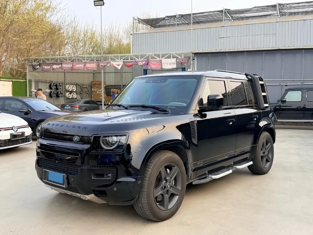 2021 Land Rover Defender 3.0T 400HP L6 8AT,autocango,china used car exporter,china ev exporter,chinese used car exporter,chinese used ev exporter
