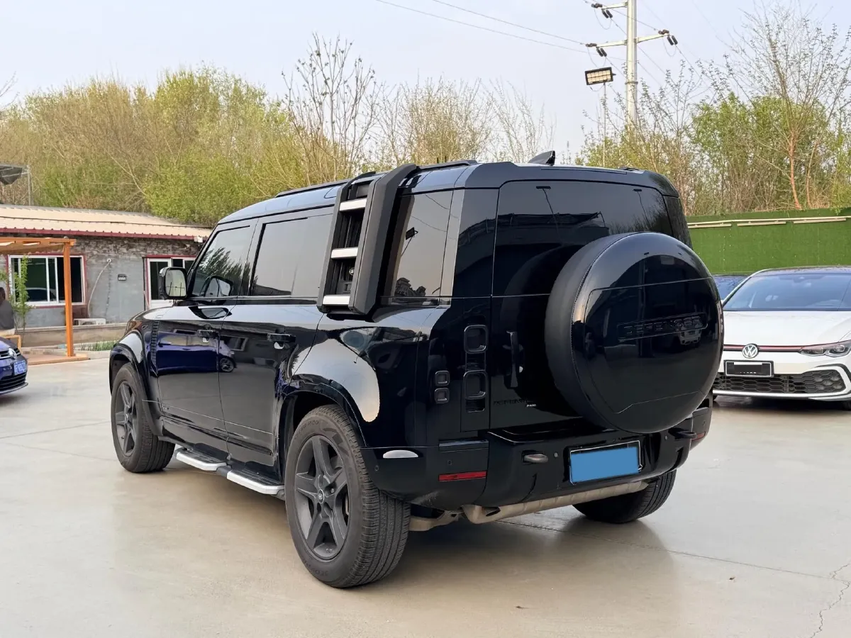 2021 Land Rover Defender 3.0T 400HP L6 8AT,autocango,china used car exporter,china ev exporter,chinese used car exporter,chinese used ev exporter