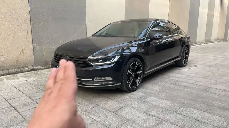 2018 Volkswagen Magotan 1.4T 150HP L4 7DCT,autocango,china used car exporter,china ev exporter,chinese used car exporter,chinese used ev exporter