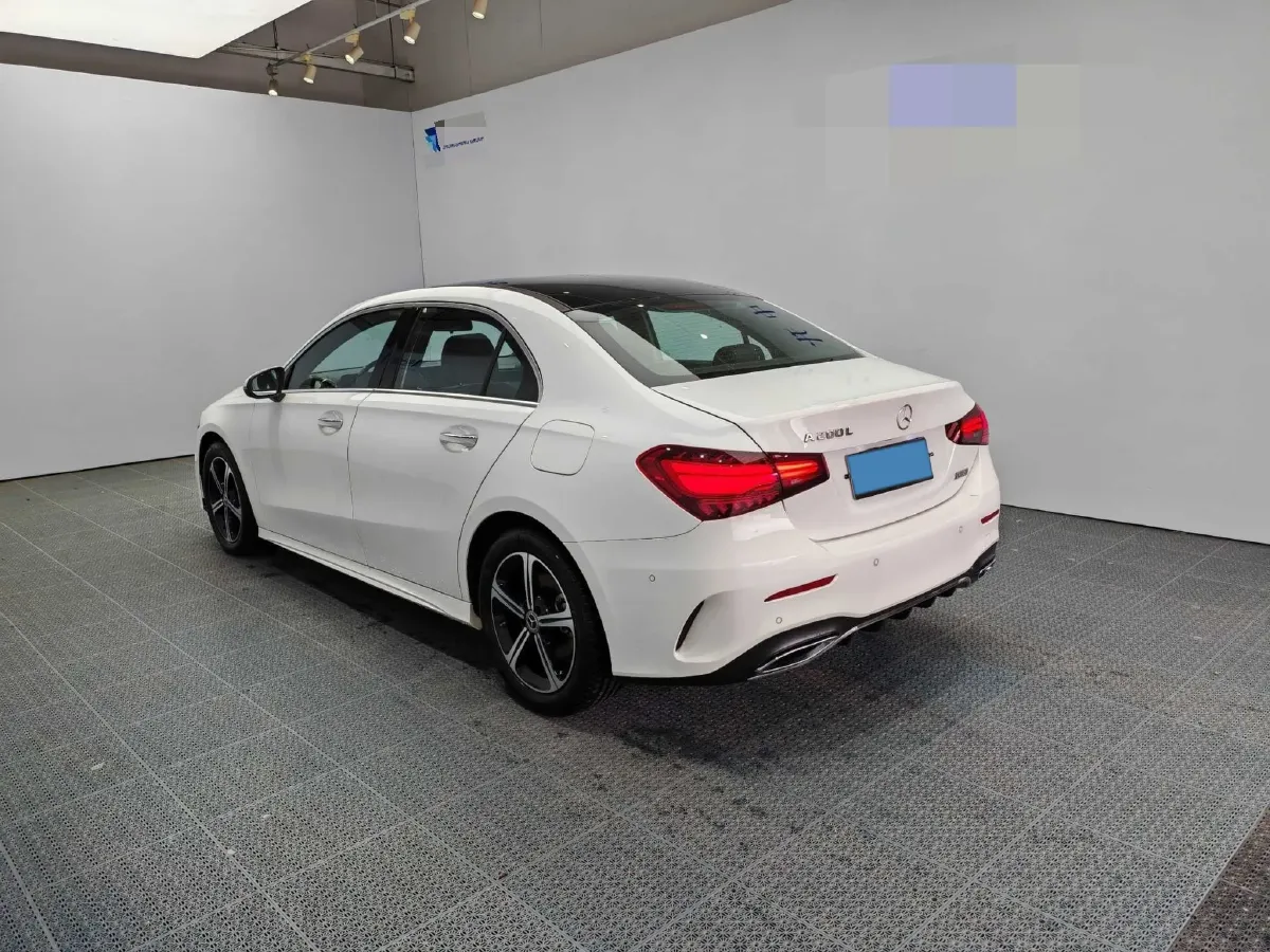 2023 Mercedes-Benz A Class 1.3T 163HP L4 7DCT,autocango,china used car exporter,china ev exporter,chinese used car exporter,chinese used ev exporter