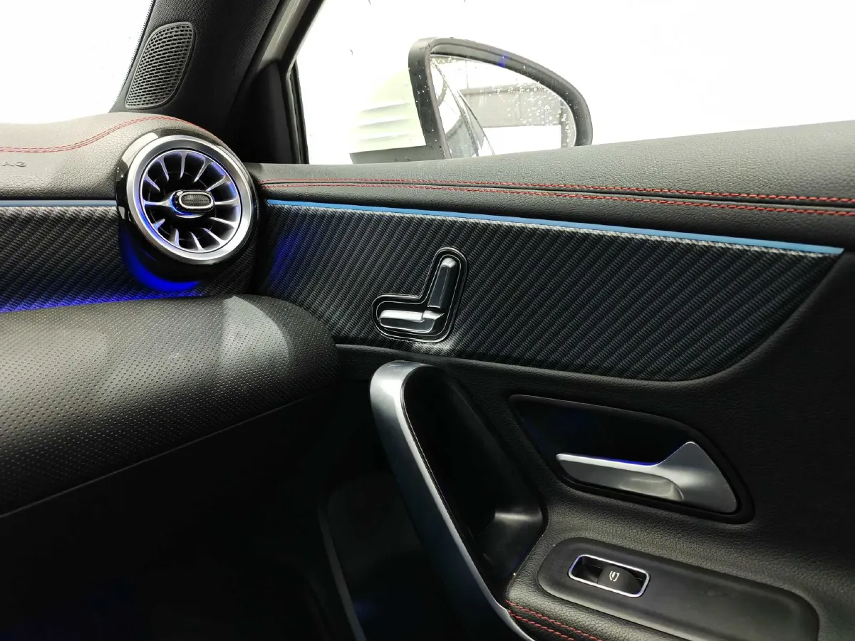 2023 Mercedes-Benz A Class 1.3T 163HP L4 7DCT,autocango,china used car exporter,china ev exporter,chinese used car exporter,chinese used ev exporter