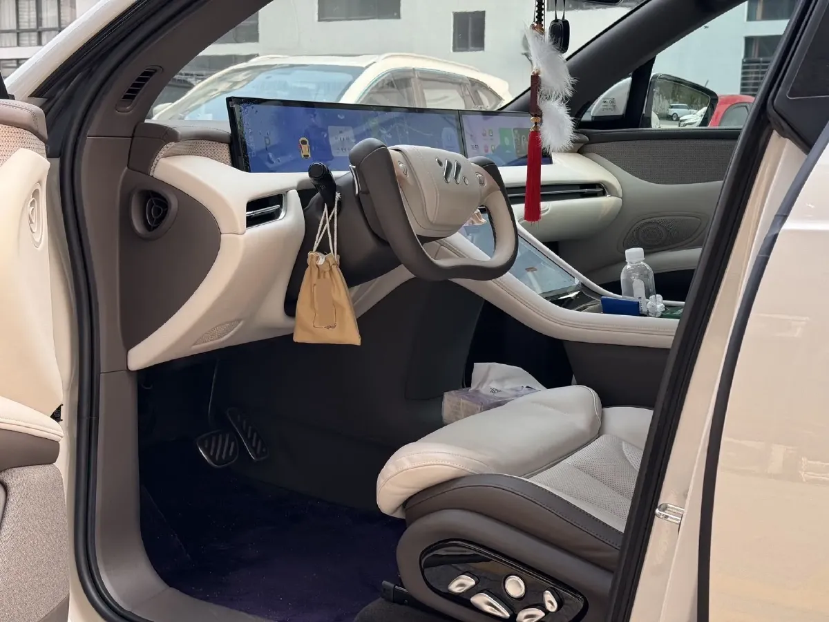 2023 IM LS7 BEV 90KWH,autocango,china used car exporter,china ev exporter,chinese used car exporter,chinese used ev exporter