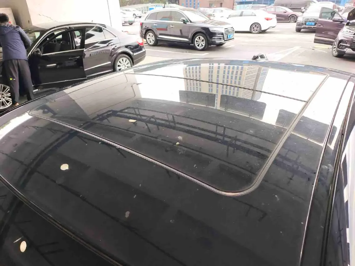 2021 Mitsubishi Outlander 2.0L 166HP L4 CVT,autocango,china used car exporter,china ev exporter,chinese used car exporter,chinese used ev exporter