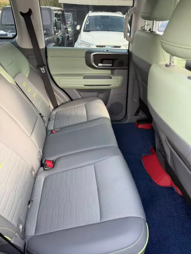 2024 Beijing BJ40 2.0T 245HP L4 8AT,autocango,china used car exporter,china ev exporter,chinese used car exporter,chinese used ev exporter