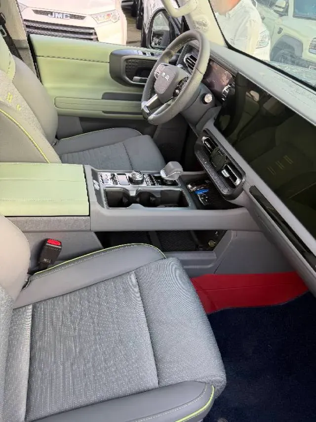 2024 Beijing BJ40 2.0T 245HP L4 8AT,autocango,china used car exporter,china ev exporter,chinese used car exporter,chinese used ev exporter