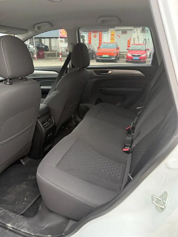 2022 Haval H6 1.5T 184HP L4 7DCT,autocango,china used car exporter,china ev exporter,chinese used car exporter,chinese used ev exporter