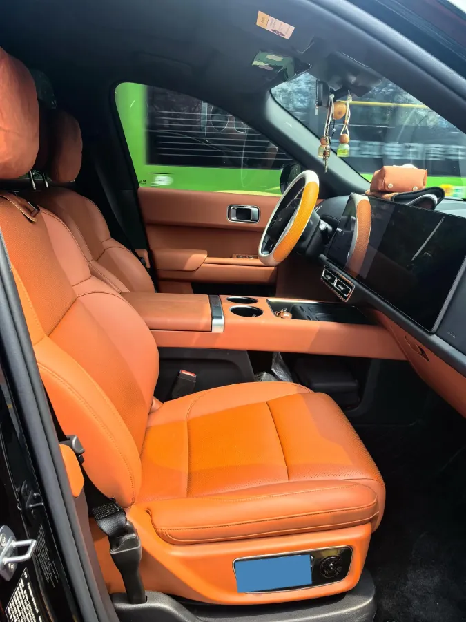 2024 Ford Bronco 2.3T 275HP L4 10AT,autocango,china used car exporter,china ev exporter,chinese used car exporter,chinese used ev exporter