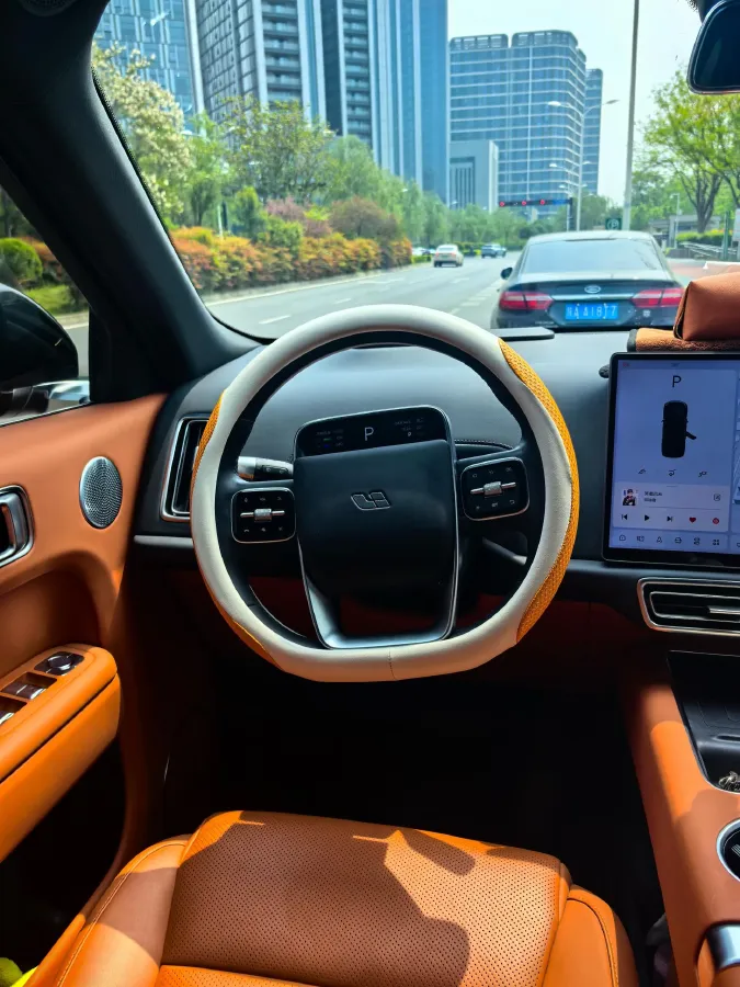 2024 Ford Bronco 2.3T 275HP L4 10AT,autocango,china used car exporter,china ev exporter,chinese used car exporter,chinese used ev exporter