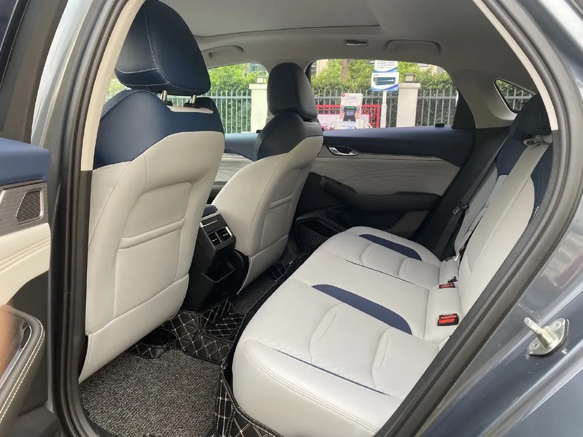 2021 Geely Preface 2.0T 190HP L4 7DCT,autocango,china used car exporter,china ev exporter,chinese used car exporter,chinese used ev exporter