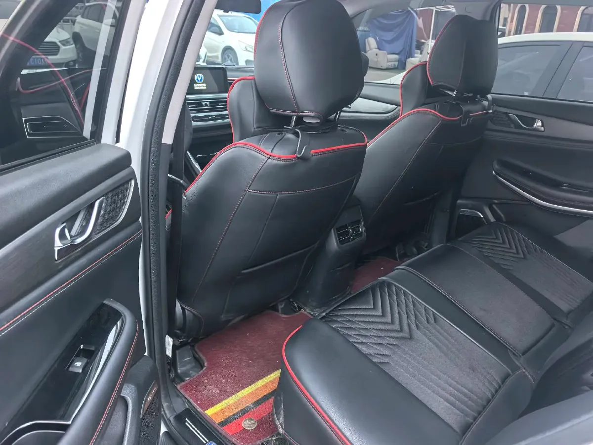 2021 ChangAn CS75 1.5T 178HP L4 7DCT,autocango,china used car exporter,china ev exporter,chinese used car exporter,chinese used ev exporter