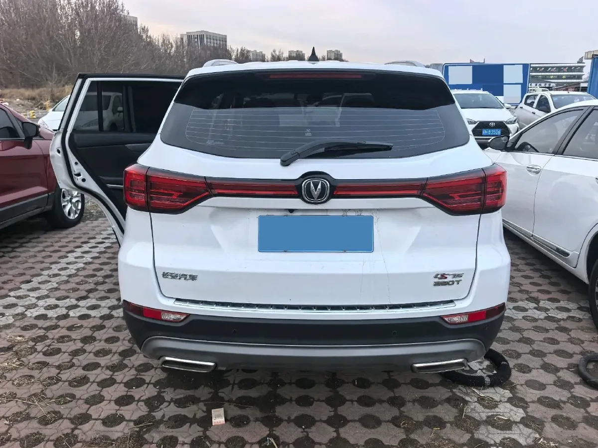 2021 ChangAn CS75 1.5T 178HP L4 7DCT,autocango,china used car exporter,china ev exporter,chinese used car exporter,chinese used ev exporter