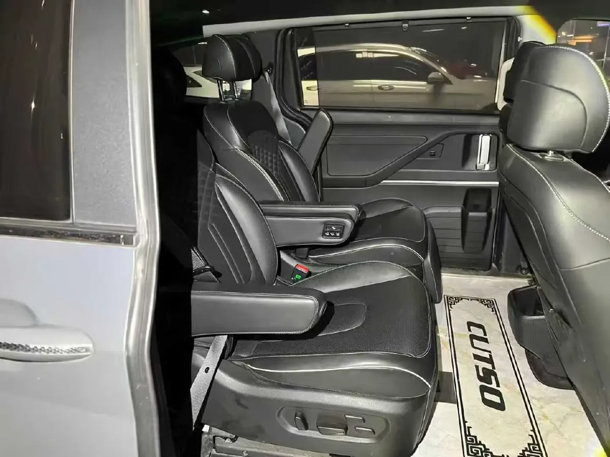 2021 Hyundai Custo 2.0T 236HP L4 8AT,autocango,china used car exporter,china ev exporter,chinese used car exporter,chinese used ev exporter