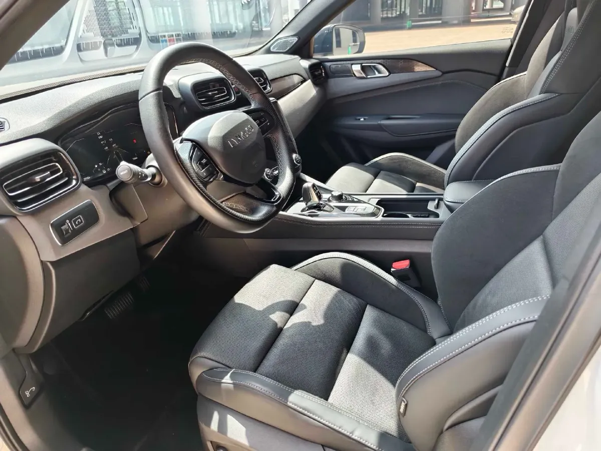 2022 LYNK&CO 03 2.0T 190HP L4 7DCT,autocango,china used car exporter,china ev exporter,chinese used car exporter,chinese used ev exporter