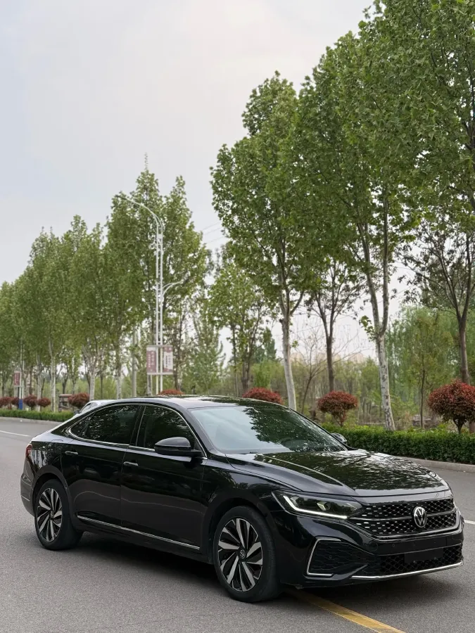 2021 Volkswagen Passat 2.0T 186HP L4 7DCT,autocango,china used car exporter,china ev exporter,chinese used car exporter,chinese used ev exporter