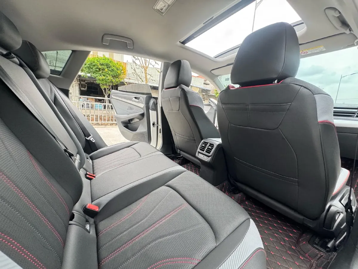 2023 Volkswagen Lamando 1.4T 150HP L4 7DCT,autocango,china used car exporter,china ev exporter,chinese used car exporter,chinese used ev exporter