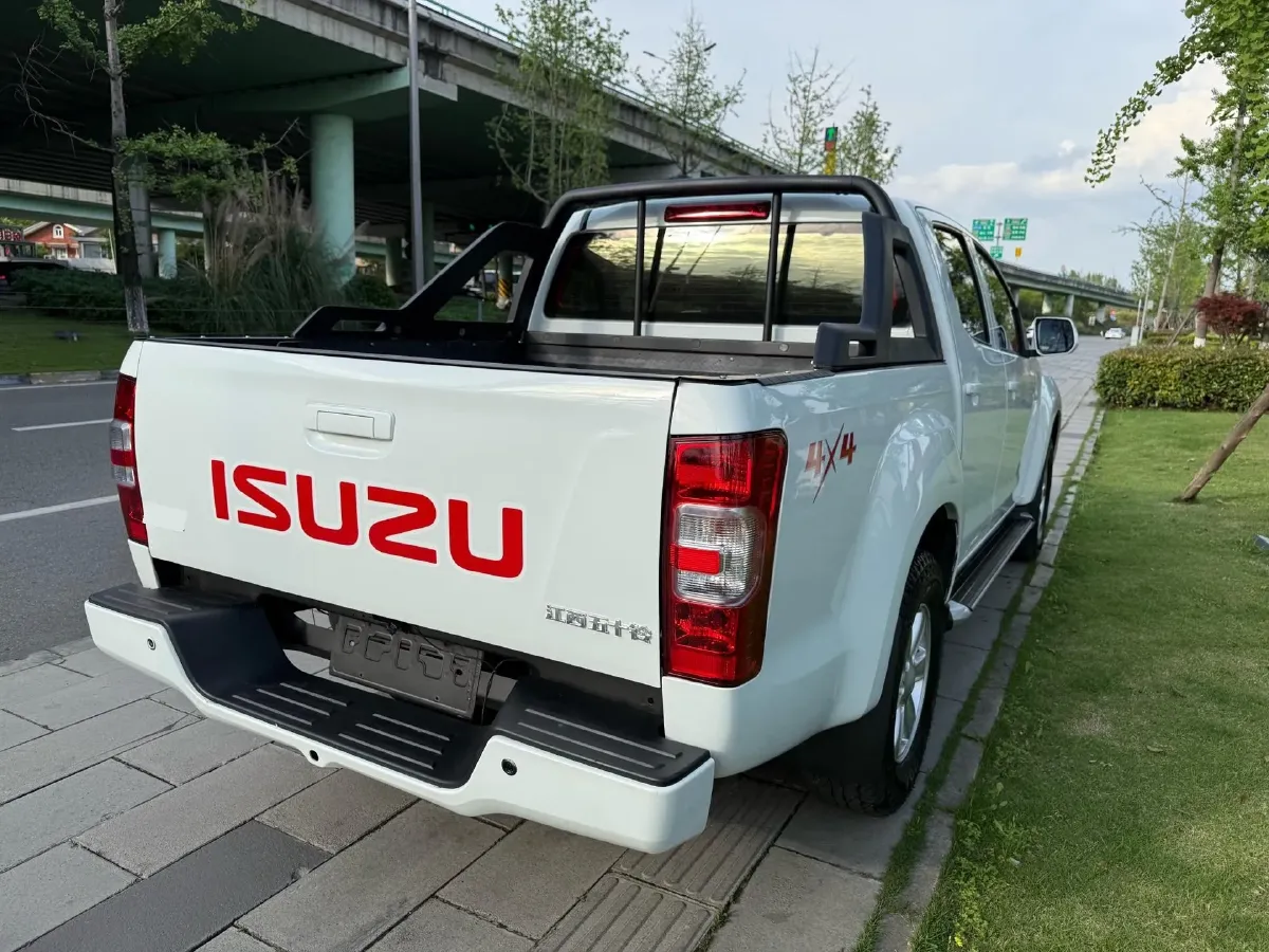 2018 Isuzu Jim 2.8T 116HP L4 5MT,autocango,china used car exporter,china ev exporter,chinese used car exporter,chinese used ev exporter