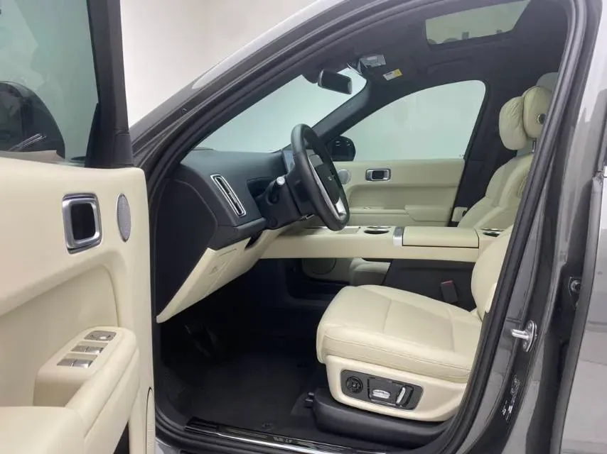 2022 Li L9 Range Extended 154HP REEV 42.6KWH,autocango,china used car exporter,china ev exporter,chinese used car exporter,chinese used ev exporter