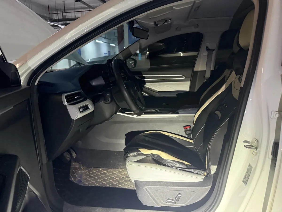 2022 Geely Emgrand 1.5L 114HP L4 CVT,autocango,china used car exporter,china ev exporter,chinese used car exporter,chinese used ev exporter